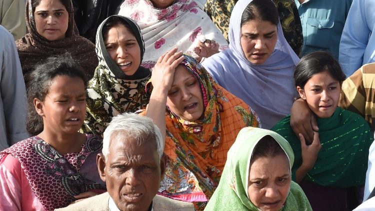 Comunidade cristã paquistanesa ferida por mais este atentado