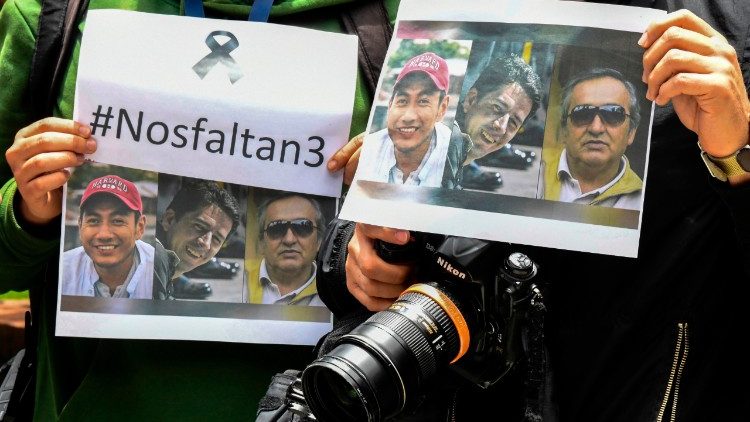 Protesto pela morte dos jornalistas Javier Ortega, Paul Rivas e Efrain Segarra