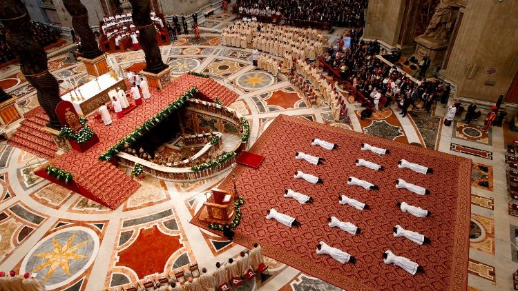 Missa com ordenação sacerdotal presidida pelo Papa Francisco na Basílica de São Pedro