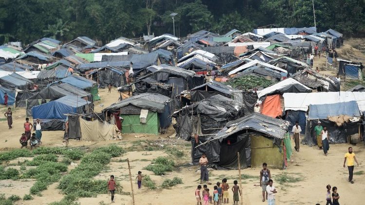 Il campo dei profughi Rohingya