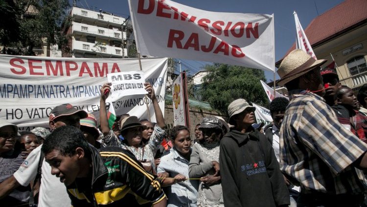 Les manifestations continuent à Antananarivo. Elles appellent à la démission du président