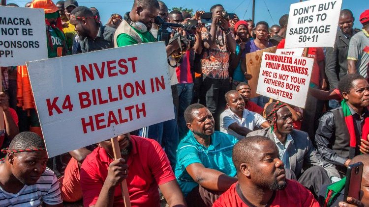 Malawi: manifestazione per le politiche sanitarie