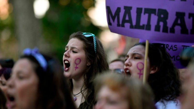 Frauen demonstrieren gegen sexuelle Belästigung