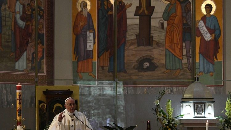Папа Франциск на Мессе в римском приходе