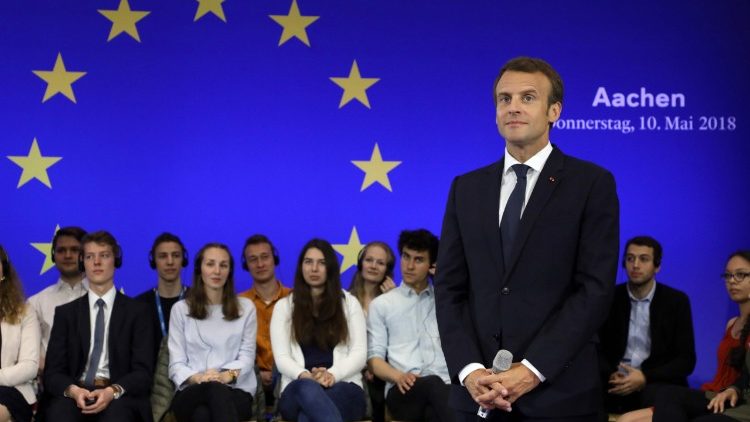 Emmanuel Macron s'est adressé à des étudiants d'Aix-la-Chapelle, le 10 mai 2018.