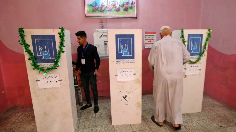 Gli iracheni al voto