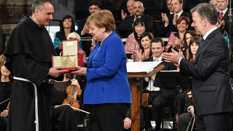 2018-05-12 Angela Merkel odbiera Lampę Pokoju św. Franciszka