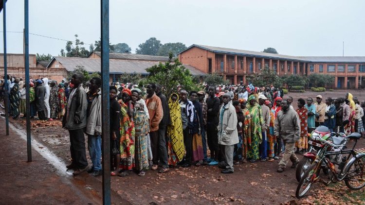 Processo de votação no Burundi