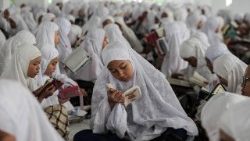indonesia-religion-islam-ramadan-1526561913443.jpg