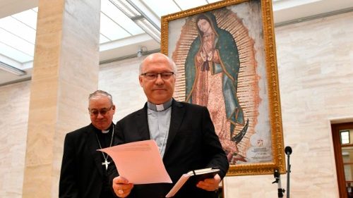 Les évêques du Chili remettent au Pape leur charge pastorale