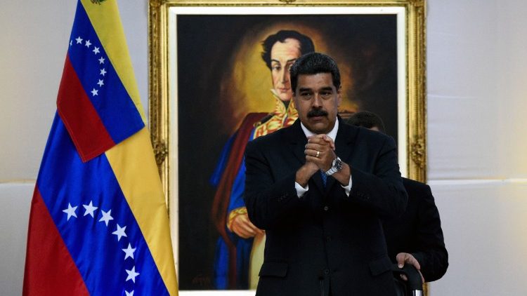 Le président Nicolas Maduro lors d'une rencontre avec des observateurs internationaux pour l'élection présidentielle anticipée du 20 mai, à Caracas, le 18 mai 2018.