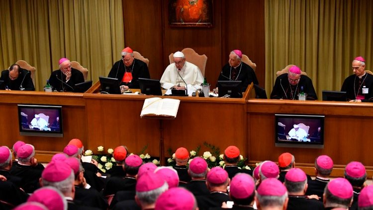 Ferenc pápa az olasz püspökökkel