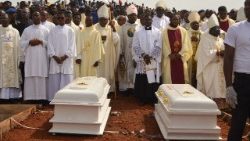 nigeria-unrest-funeral-1527017593398.jpg
