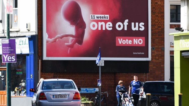 Manifesto contro la legge sull'aborto