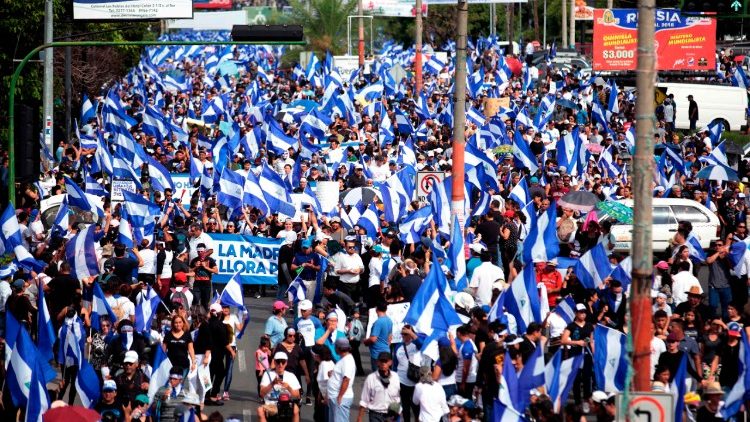 marcha protesta Nicaragua obispos no diálogo nacional violencia