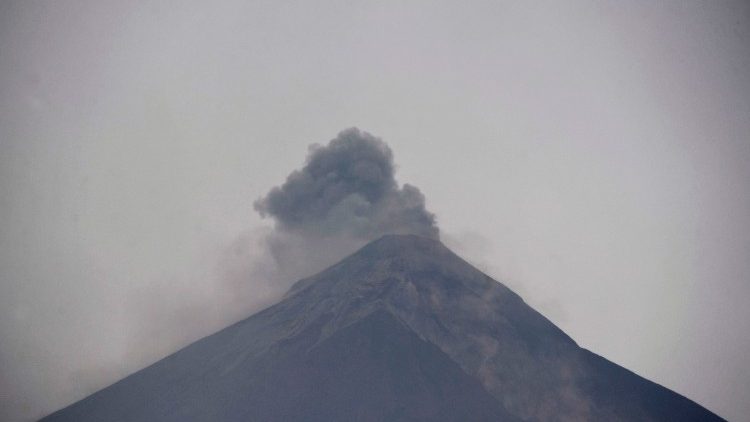 Израгването на вулкана Фуего в Гватемала