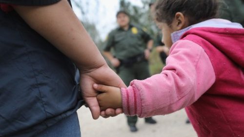 US Bishops respond to latest US immigration policy of separating families