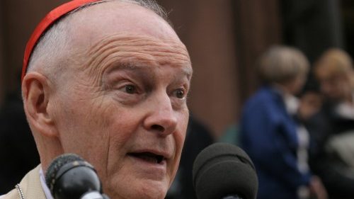 Папа принял отставку кардинала Теодора МакКаррика