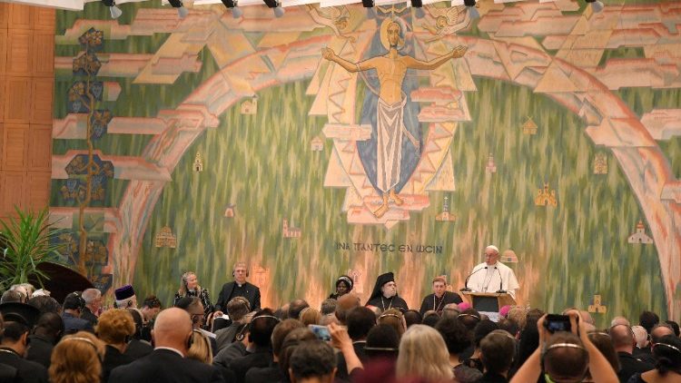 Ferenc pápa a genfi ökumenikus találkozón