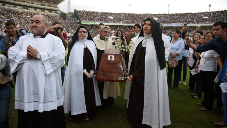 paraguay-religion-beatification-maria-felicia-1529791462772.jpg