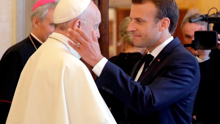 ĐTC và tổng thống Pháp trong một cuộc gặp trước đây tại Vatican