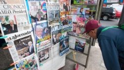 mexico-election-newspapers-1530538503448.jpg