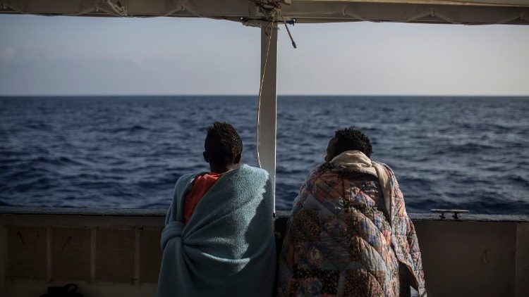 Des migrants sur le bateau de l'ONG Proactiva Open Arms, le 2 juillet
