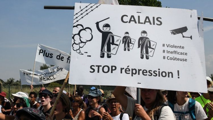 Une manifestation en solidarité avec les migrants à Calais le 7 juillet 2018. 
