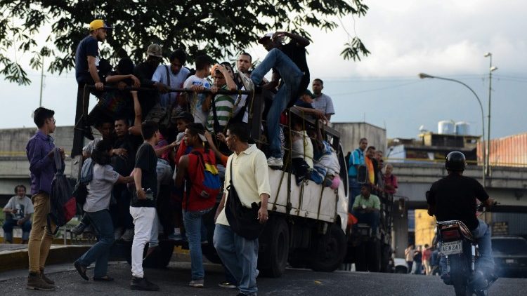 venezuela crisis transporte obispos 