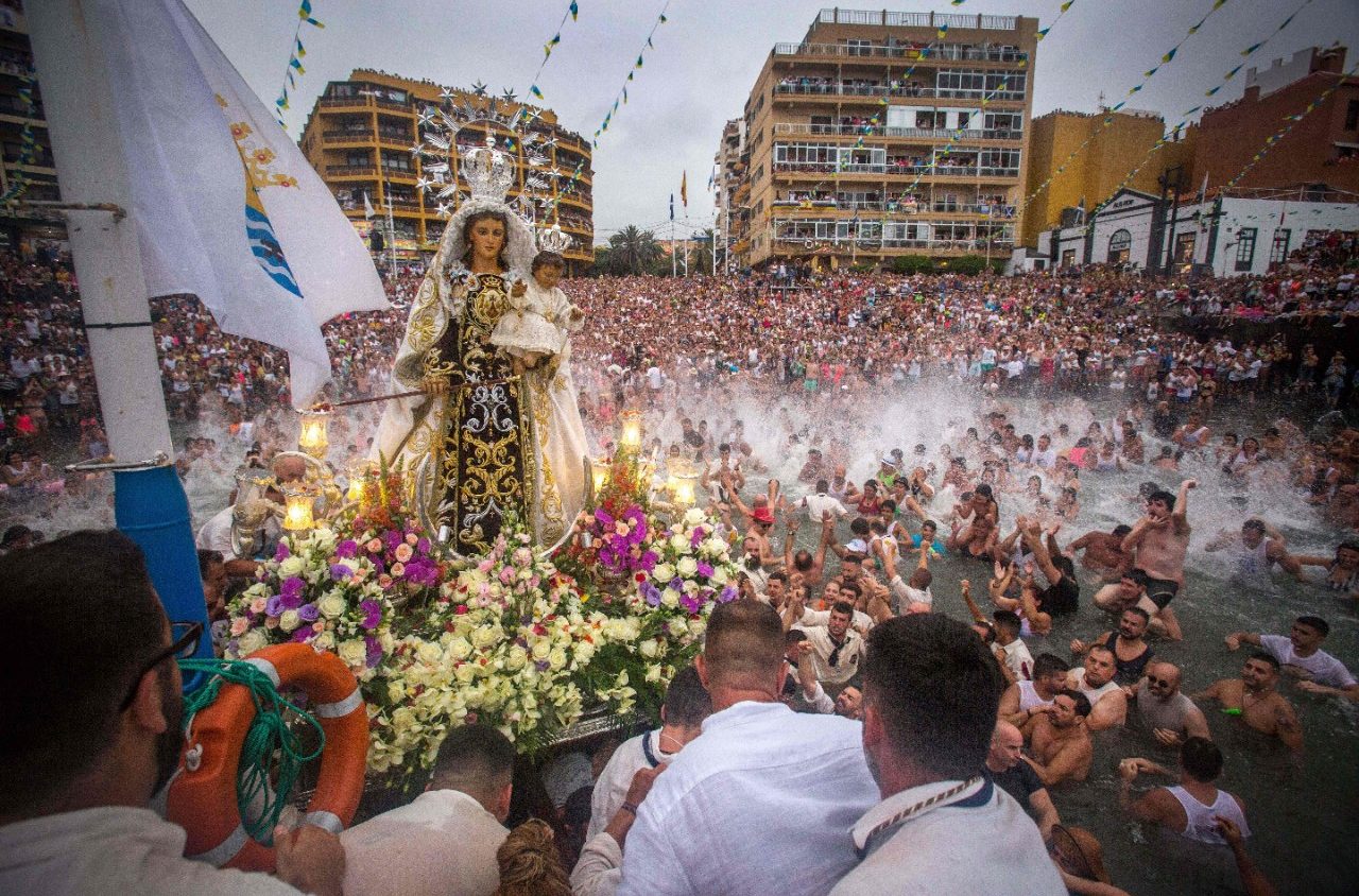 16 de julio, Fiesta de la Virgen del Carmen Reina de los mares