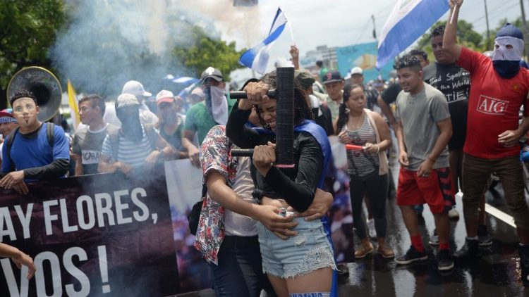 Die Gewalt in Nicaragua geht weiter, die Kirche setzt als Lösung auf Dialog
