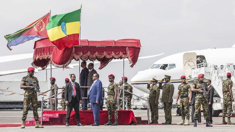 एरिट्रेया के राष्ट्रपति एवं इथोपिया के प्रधानमंत्री एक ऐतिहासिक दौरे पर