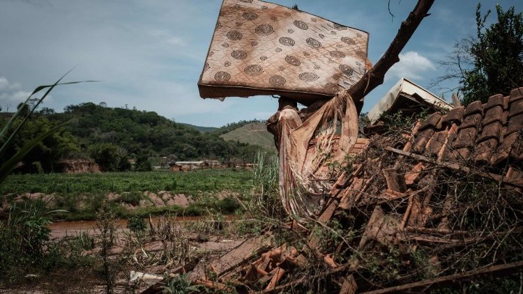 Samarco hat immer wieder Probleme: Hier die Überbleibsel von Häusern nach einem Dammbruch 2017