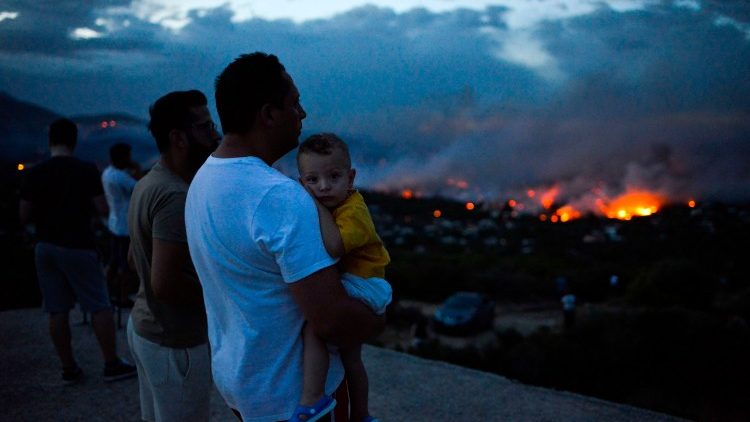 Görögország: Rafina közeléb a tűzvész