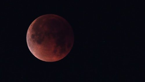 Objectif Lune: l’éclipse vue par les astronomes du Vatican