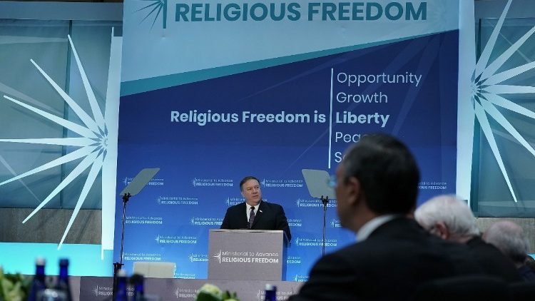 Майк Помпео по време на първата световна среща посветена на религиозната свобода (Ministerial to Advance Religious Freedom)