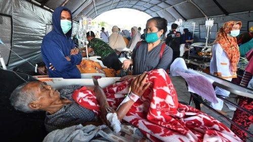 Terremoto na Indonésia: tristeza, orações e consolo do Papa