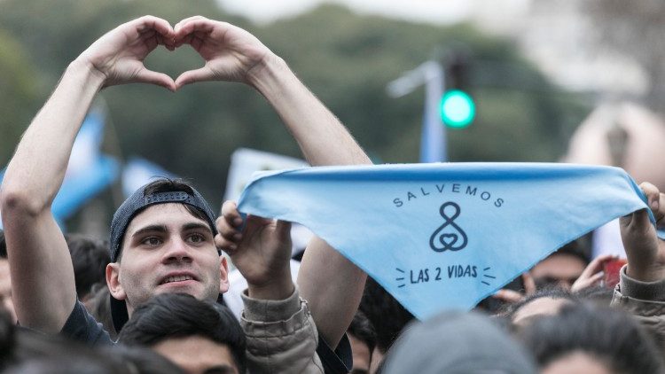Argentina, manifestazione contro l'aborto