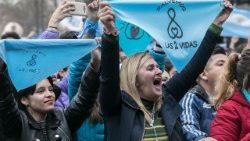 argentina-abortion-bill-demo-1533755952544.jpg