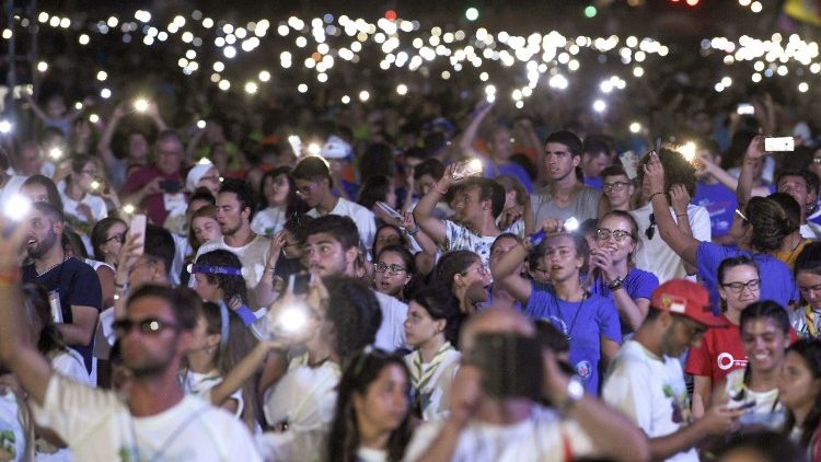 ローマ市内チルコ・マッシモで行われた、教皇フランシスコとイタリアの若者たちによる「祈りの前夜祭」　2018年8月11日