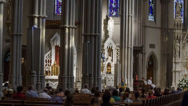 Blick in die St.-Pauls-Kathedrale von Pittsburgh/Pennsylvania