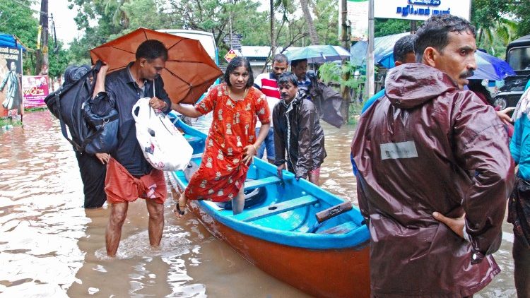 india-flood-environment-1534429888378.jpg