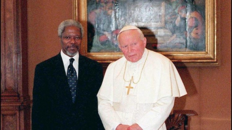 Sveti papa Ivan Pavao II. i Kofi Annan, dobitnik nobelove nagrade