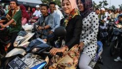 indonesia-religion-islam-eid-festival-1534905694269.jpg