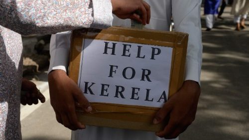Kerala, la Chiesa scende in campo per medicare le ferite 