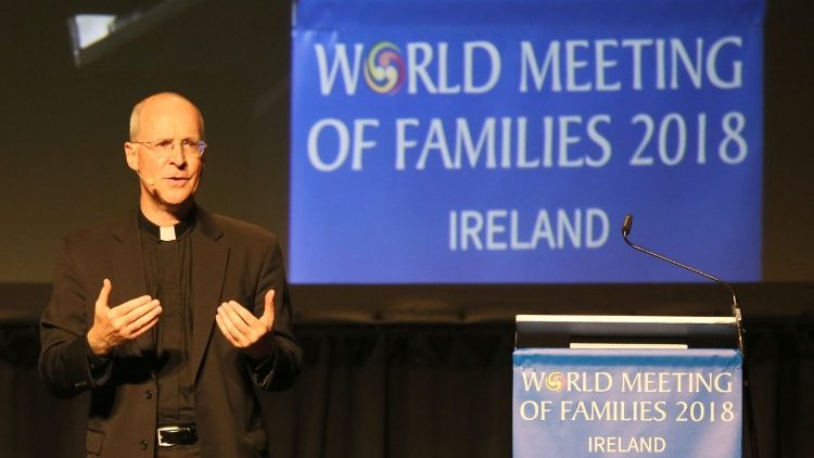 Padre James Martin durante l'Incontro mondiale delle famiglie a Dublino nel 2018