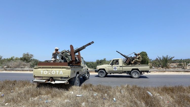 مقاتلون في طرابلس