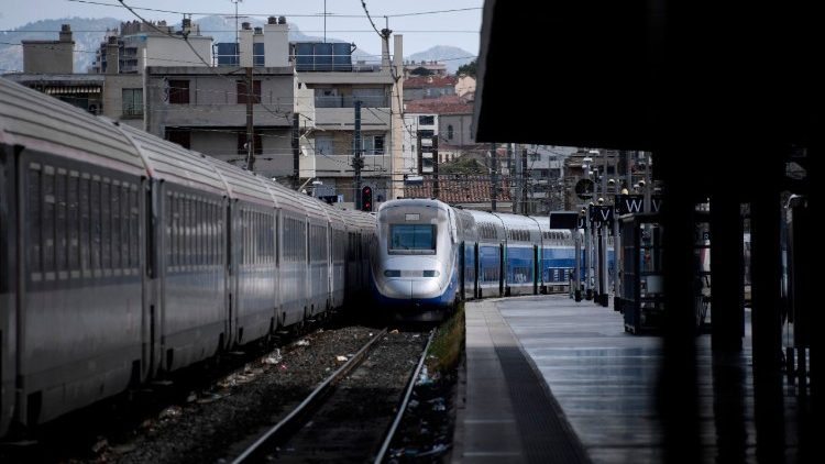 Un TGV en gare de Marseille-Saint-Charles, août 2018 