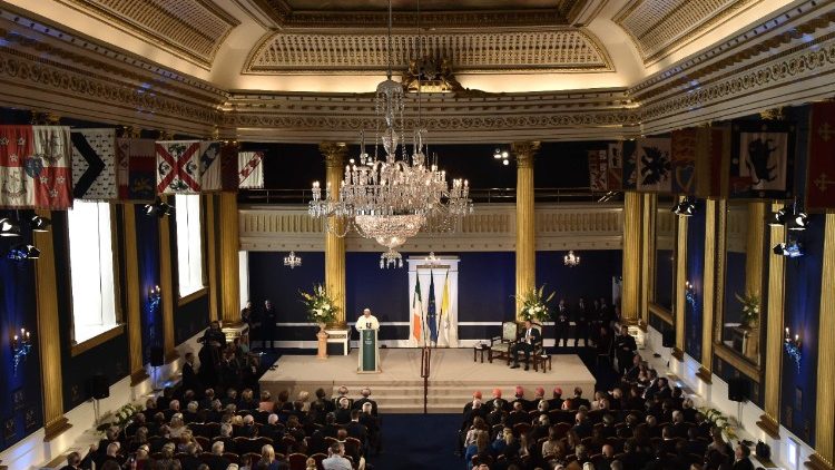Pope Francis addressing authorities, members of the civil society and authorities at Dublin Castle, Ireland, August 25, 2018.