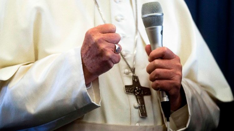 Er werde "kein Wort darüber verlieren", so der Papst auf dem Rückflug von Irland in Bezug auf die Anschuldigungen des ehemaligen Nuntius Vigano. 